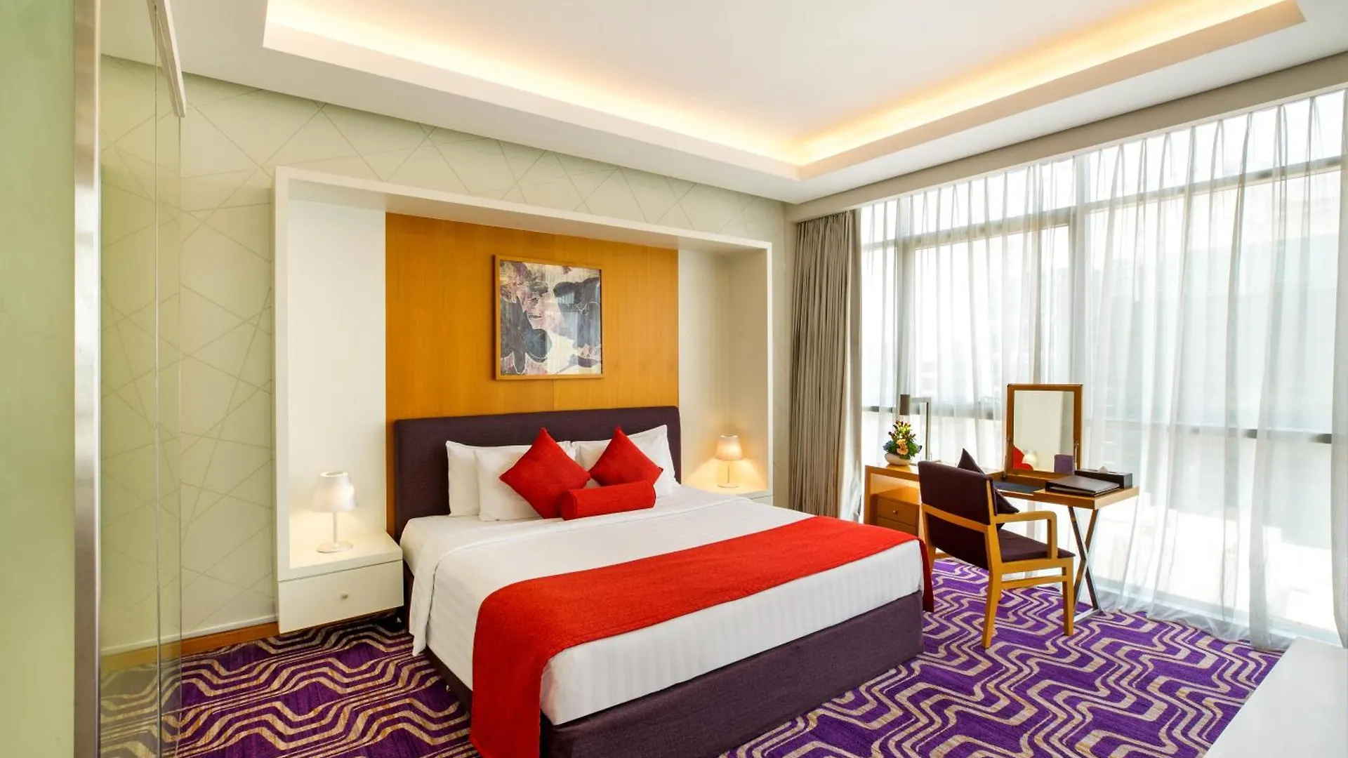 Royal Continental Hotel Дубай