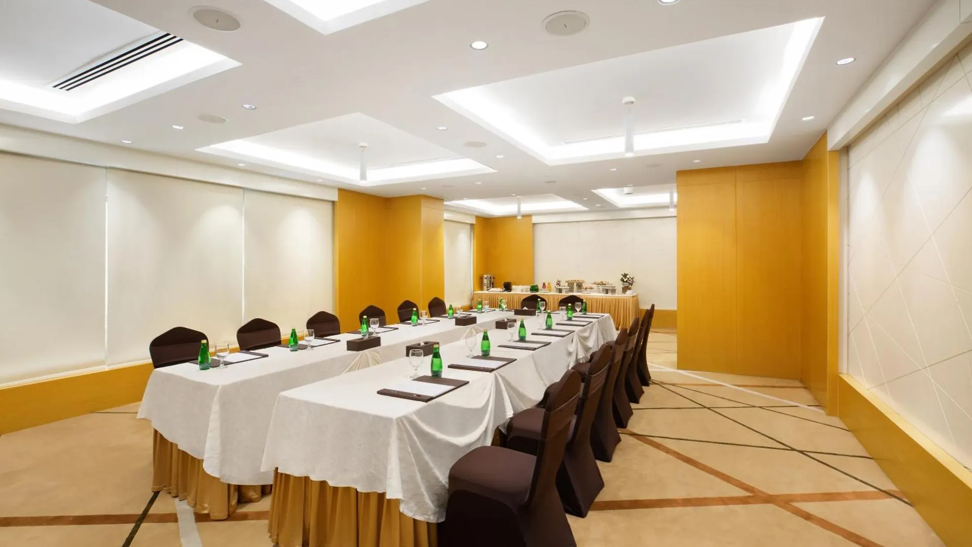 Royal Continental Hotel Dubai